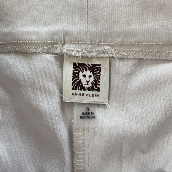 Anne Klein Comfortable Pull-On Khaki Pants - Picture 6 of 9